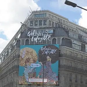 Lovely Parisien Paris