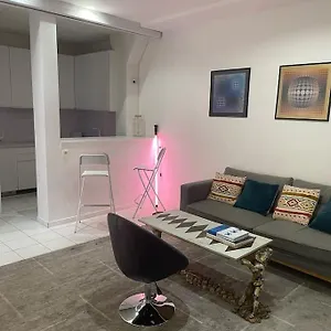 50m2 Private In Center Paris