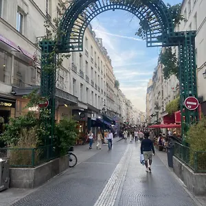 Rue Montorgueil Paris